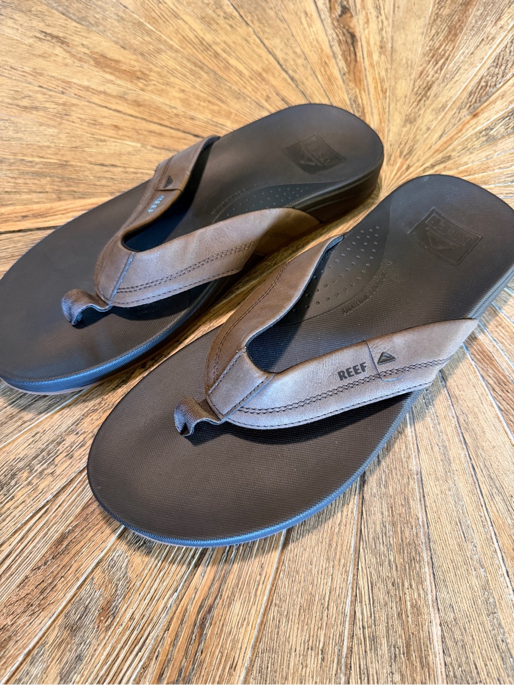 Men’s Reef brown flip flop sandals size 12